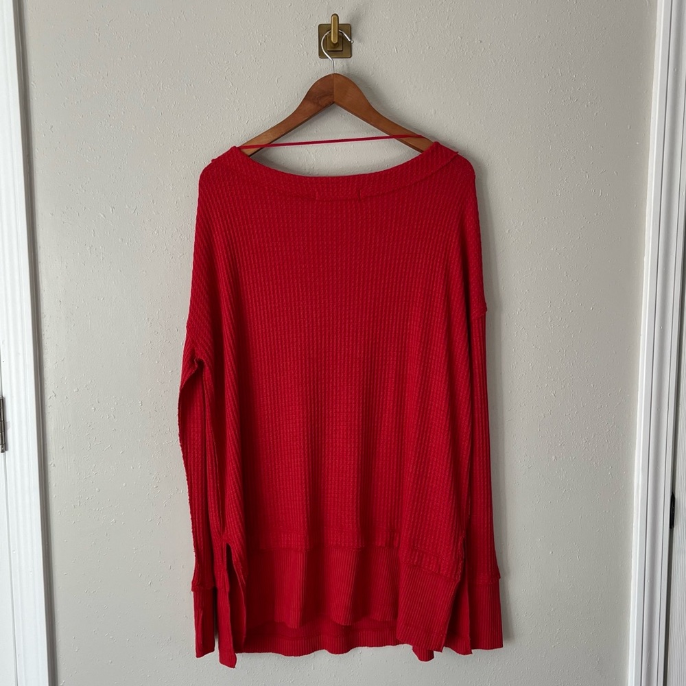 Free People Phoenix Thermal Knit Tunic Top Thumb hole Red Size Small - Picture 9 of 12